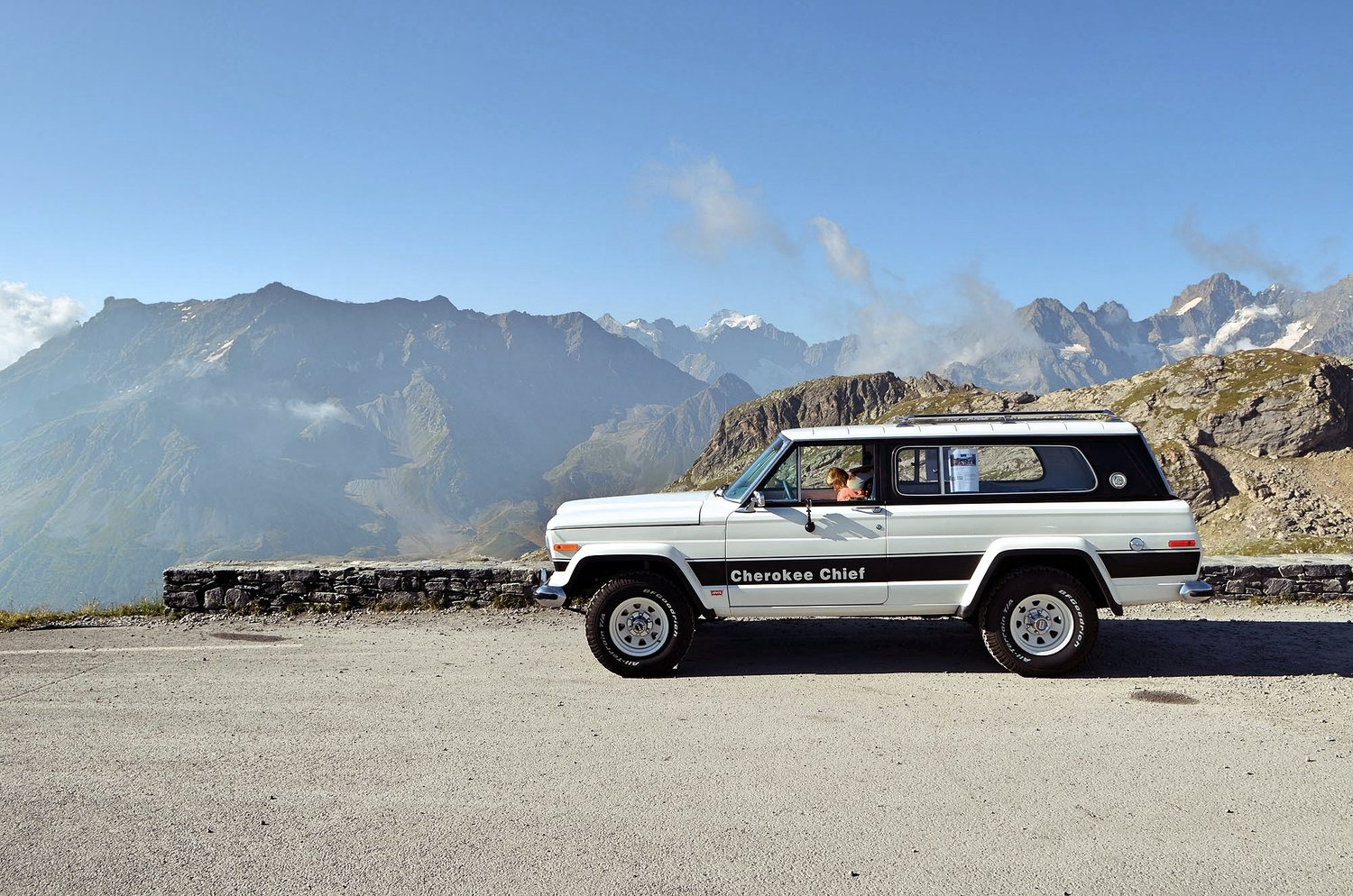 jeep cherokee road trip